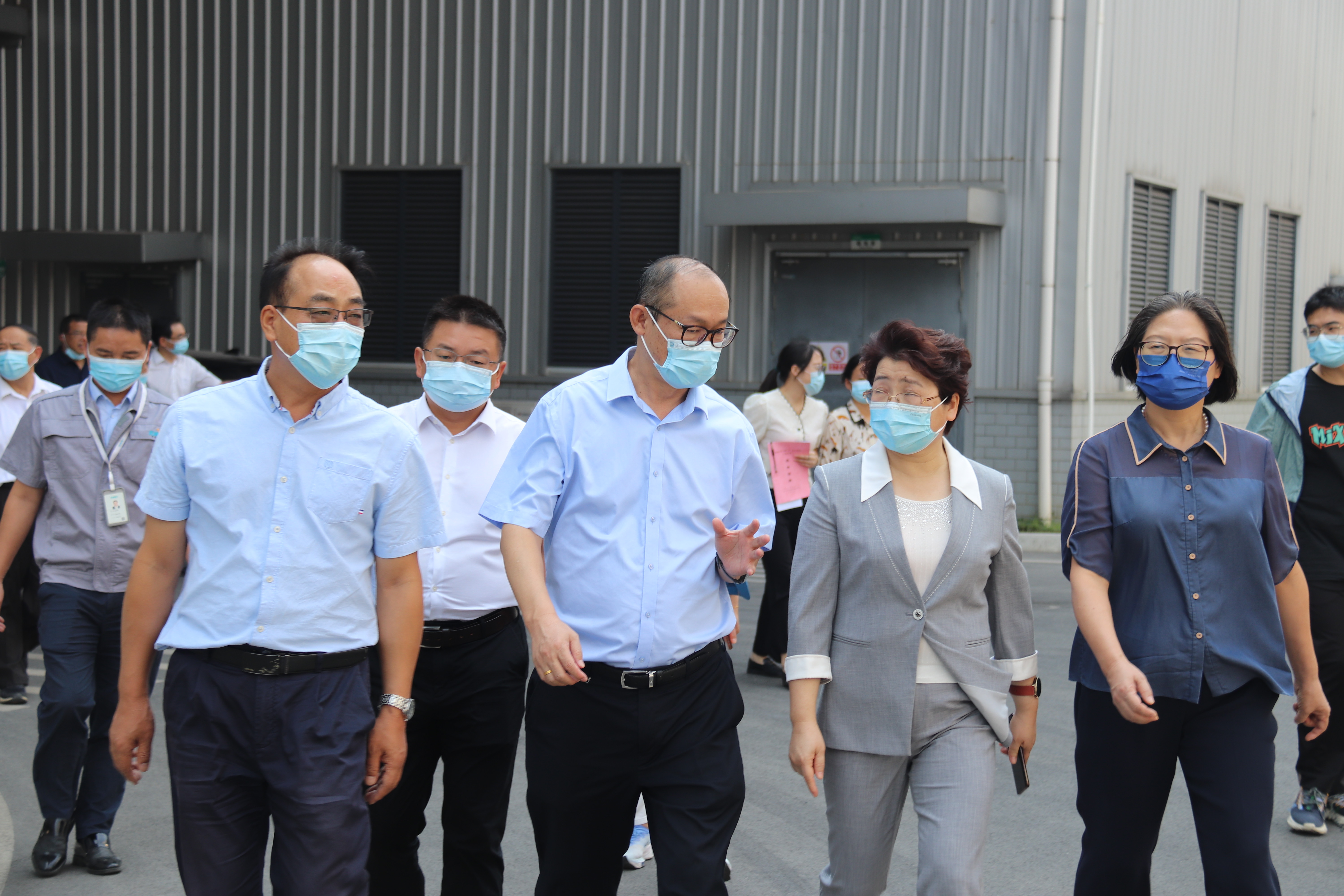 十三屆全國人大代表邵陽小組和部分省、市人大代表2022年專題調(diào)研團(tuán)一行蒞臨我司調(diào)研